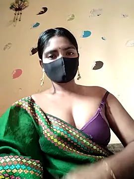 Snapshot of Lina-Rose chatting on September 11, 2025, 1:28 am Lina-Rose online show from September 11, 2025, 1:28 am