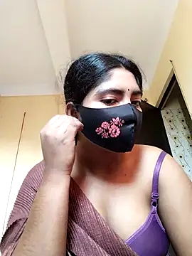 Snapshot of Lina-Rose chatting on October 14, 2025, 1:28 am Lina-Rose online show from October 14, 2025, 1:28 am