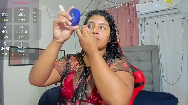 Snapshot of valentina_0_ chatting on January 30, 2025, 3:55 am valentina 0 online show from January 30, 2025, 3:55 am
