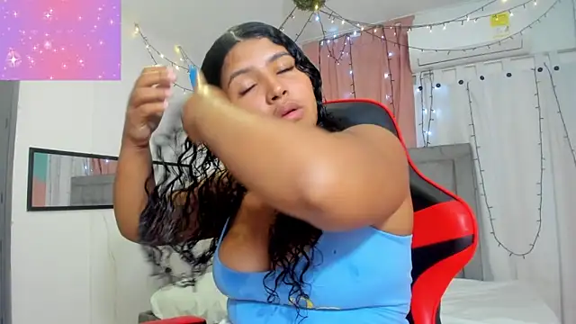 Snapshot of valentina_0_ chatting on February 13, 2025, 3:29 am valentina 0 online show from February 13, 2025, 3:29 am