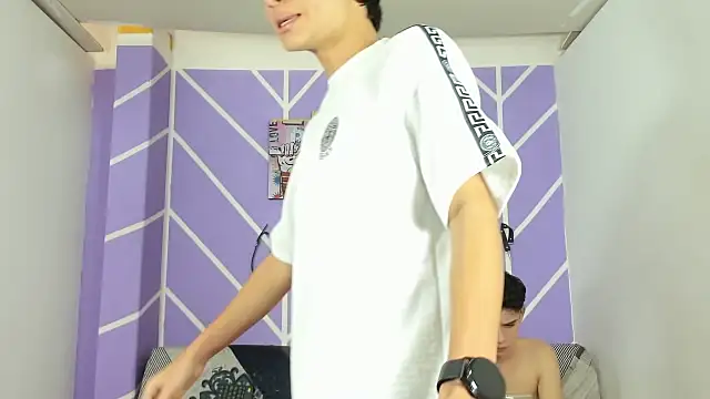 Snapshot of Fresahot2005 chatting on December 3, 2024, 8:17 pm Fresahot2005 online show from December 3, 2024, 8:17 pm