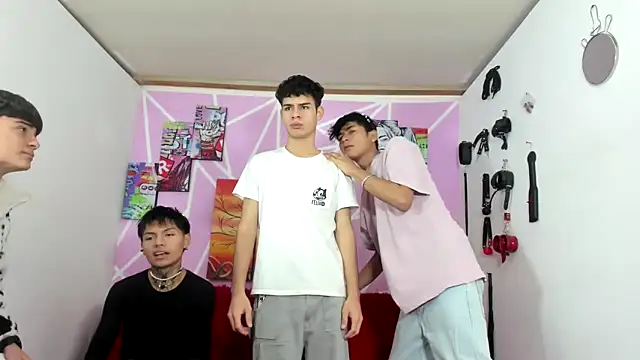 Snapshot of Fresahot2005 chatting on December 19, 2024, 7:40 pm Fresahot2005 online show from December 19, 2024, 7:40 pm