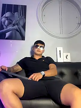 Snapshot of Cristopher_strong chatting on September 27, 2025, 11:59 am Cristopher strong online show from September 27, 2025, 11:59 am