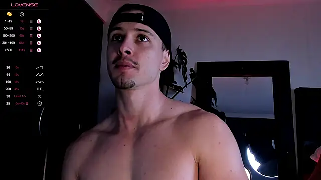 Snapshot of ADAM_BOUTON_ chatting on January 4, 2025, 1:31 pm ADAM BOUTON  online show from January 4, 2025, 1:31 pm