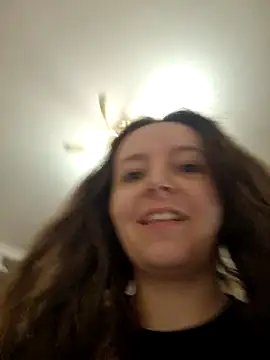 Snapshot of LineaDemie chatting on September 9, 2025, 5:34 pm LineaDemie online show from September 9, 2025, 5:34 pm