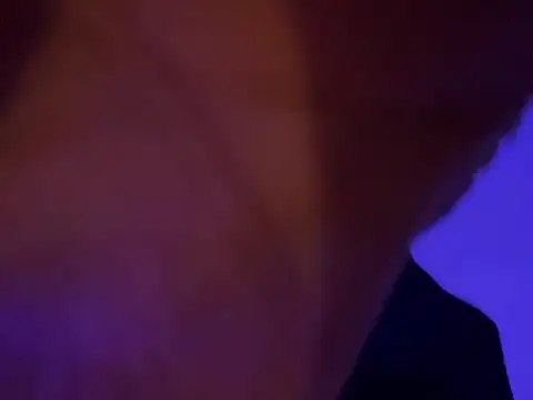 Snapshot of PutaNieves1983 chatting on February 9, 2025, 11:36 pm PutaNieves1983 online show from February 9, 2025, 11:36 pm