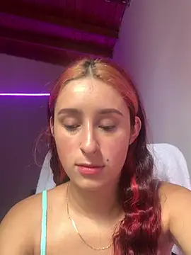 Snapshot of hannaa_brown chatting on March 21, 2025, 5:34 pm hannaa brown online show from March 21, 2025, 5:34 pm