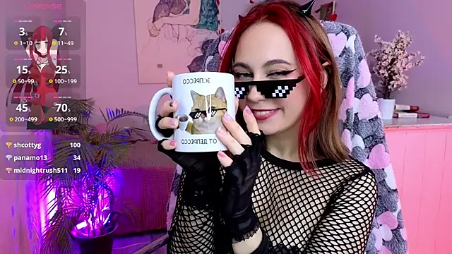 Snapshot of Carolina_Leep chatting on February 26, 2025, 3:19 pm Carolina Leep online show from February 26, 2025, 3:19 pm