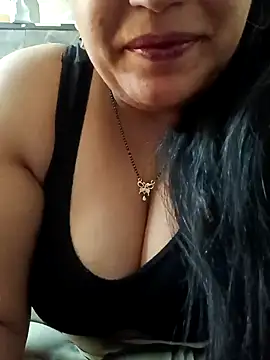 Snapshot of sneha_rose chatting on January 22, 2025, 5:37 am sneha rose online show from January 22, 2025, 5:37 am