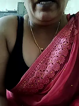 Snapshot of sneha_rose chatting on February 24, 2025, 4:38 am sneha rose online show from February 24, 2025, 4:38 am