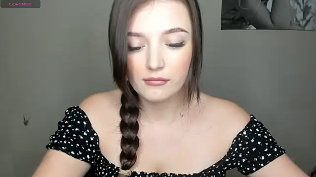 Snapshot of EvaaMillerr99 chatting on January 17, 2025, 1:35 pm EvaaMillerr99 online show from January 17, 2025, 1:35 pm