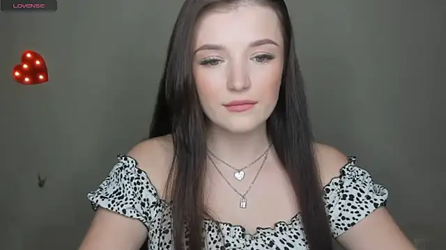 Snapshot of EvaaMillerr99 chatting on January 27, 2025, 9:44 pm EvaaMillerr99 online show from January 27, 2025, 9:44 pm