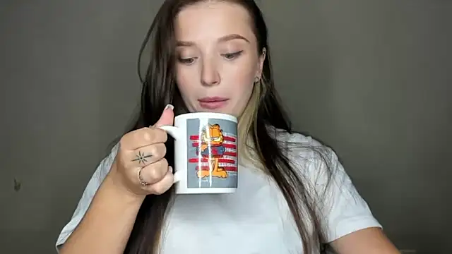 Snapshot of EvaaMillerr99 chatting on September 27, 2025, 11:59 am EvaaMillerr99 online show from September 27, 2025, 11:59 am