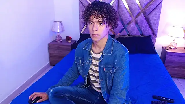 Snapshot of nickolas_moon chatting on September 12, 2025, 2:50 pm nickolas moon online show from September 12, 2025, 2:50 pm