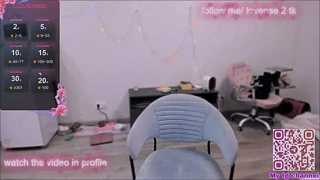 Snapshot of shy_melony chatting on December 8, 2024, 5:11 pm shy melony online show from December 8, 2024, 5:11 pm