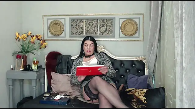 Snapshot of LadyMargoFontana chatting on March 6, 2025, 4:19 am LadyMargoFontana online show from March 6, 2025, 4:19 am