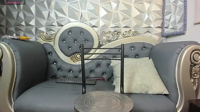 Snapshot of KataleyaStiward chatting on February 3, 2025, 6:17 pm KataleyaStiward online show from February 3, 2025, 6:17 pm