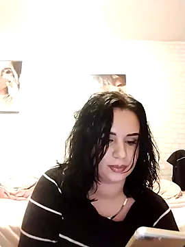 Snapshot of AdelinaJude chatting on January 5, 2025, 8:21 pm AdelinaJude online show from January 5, 2025, 8:21 pm