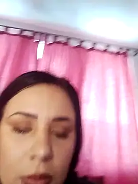 Snapshot of AdelinaJude chatting on February 22, 2025, 11:57 am AdelinaJude online show from February 22, 2025, 11:57 am