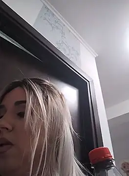 Snapshot of AdelinaJude chatting on September 26, 2025, 7:07 pm AdelinaJude online show from September 26, 2025, 7:07 pm