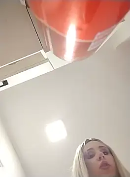 Snapshot of AdelinaJude chatting on October 12, 2025, 7:24 pm AdelinaJude online show from October 12, 2025, 7:24 pm