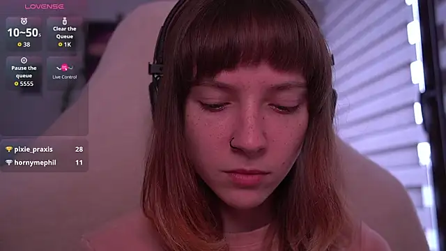 Snapshot of juliapie chatting on September 30, 2025, 7:35 am juliapie online show from September 30, 2025, 7:35 am
