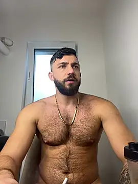 Snapshot of LoveIsBlind_ chatting on December 10, 2024, 8:19 am LoveIsBlind  online show from December 10, 2024, 8:19 am