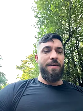 Snapshot of LoveIsBlind_ chatting on September 9, 2025, 6:13 am LoveIsBlind  online show from September 9, 2025, 6:13 am