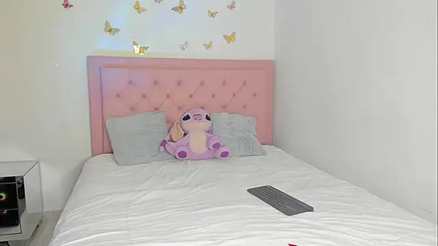 Snapshot of _violetadulce chatting on September 25, 2025, 1:42 am violetadulce online show from September 25, 2025, 1:42 am