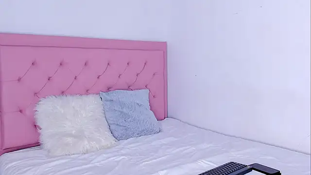 Snapshot of _violetadulce chatting on October 30, 2025, 9:59 pm violetadulce online show from October 30, 2025, 9:59 pm