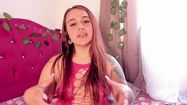 Snapshot of evy_orange1 chatting on December 6, 2024, 8:18 pm evy orange1 online show from December 6, 2024, 8:18 pm