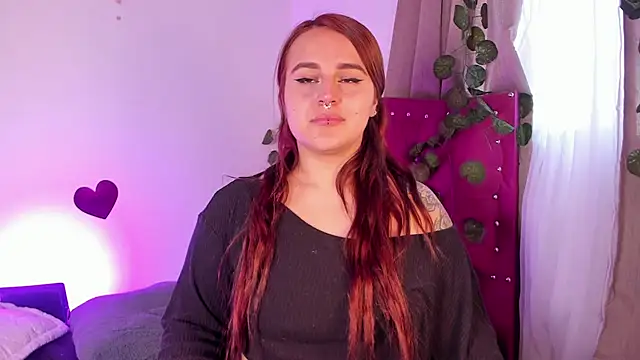 Snapshot of evy_orange1 chatting on March 3, 2025, 7:39 pm evy orange1 online show from March 3, 2025, 7:39 pm