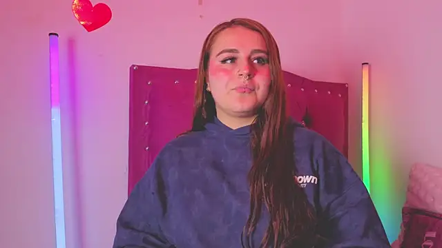 Snapshot of evy_orange1 chatting on October 7, 2025, 1:14 am evy orange1 online show from October 7, 2025, 1:14 am