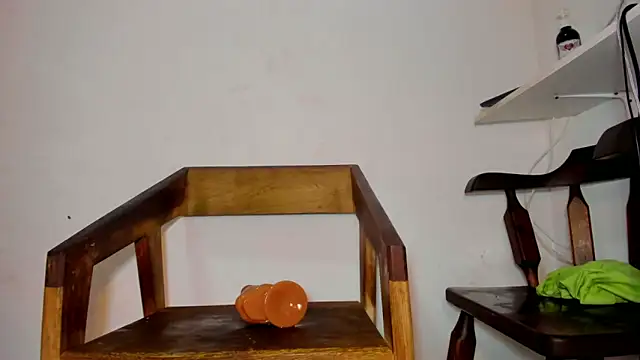 Snapshot of Aniilethebonny chatting on January 28, 2025, 3:25 am Aniilethebonny online show from January 28, 2025, 3:25 am