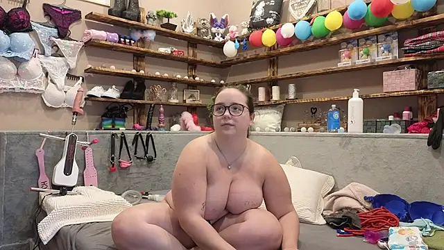 Snapshot of Kimberly-Caprice chatting on February 15, 2025, 8:11 am Kimberly-Caprice online show from February 15, 2025, 8:11 am