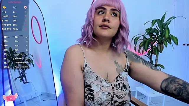 Snapshot of GretaX-X chatting on December 15, 2024, 11:34 am GretaX-X online show from December 15, 2024, 11:34 am