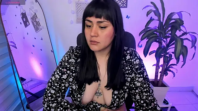 Snapshot of GretaX-X chatting on January 18, 2025, 11:00 am GretaX-X online show from January 18, 2025, 11:00 am