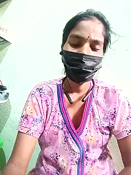 Snapshot of anusiya01 chatting on February 5, 2025, 2:19 am anusiya01 online show from February 5, 2025, 2:19 am