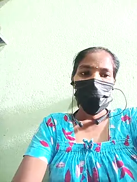 Snapshot of anusiya01 chatting on February 18, 2025, 3:21 am anusiya01 online show from February 18, 2025, 3:21 am