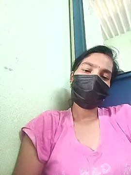 Snapshot of anusiya01 chatting on September 16, 2025, 5:52 am anusiya01 online show from September 16, 2025, 5:52 am