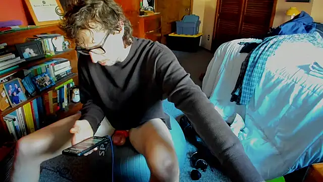 Snapshot of JamesCarvy chatting on January 21, 2025, 9:25 pm JamesCarvy online show from January 21, 2025, 9:25 pm