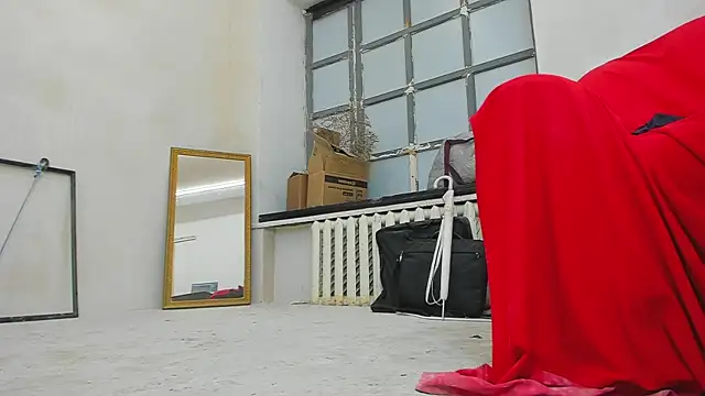 Snapshot of YourSuperModel chatting on February 12, 2025, 2:54 pm YourSuperModel online show from February 12, 2025, 2:54 pm