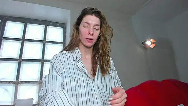 Snapshot of YourSuperModel chatting on February 27, 2025, 5:13 am YourSuperModel online show from February 27, 2025, 5:13 am