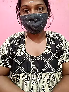 Snapshot of Renuma chatting on January 4, 2025, 3:07 am Renuma online show from January 4, 2025, 3:07 am