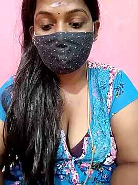 Snapshot of Renuma chatting on January 10, 2025, 4:01 am Renuma online show from January 10, 2025, 4:01 am