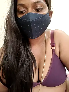 Snapshot of Renuma chatting on February 14, 2025, 9:56 am Renuma online show from February 14, 2025, 9:56 am