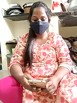 Snapshot of Renuma chatting on February 18, 2025, 5:09 am Renuma online show from February 18, 2025, 5:09 am