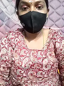 Snapshot of Renuma chatting on September 13, 2025, 12:16 pm Renuma online show from September 13, 2025, 12:16 pm