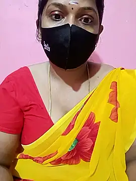 Snapshot of Renuma chatting on October 27, 2025, 11:36 am Renuma online show from October 27, 2025, 11:36 am