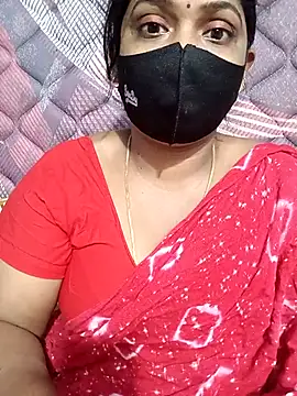 Snapshot of Renuma chatting on October 29, 2025, 3:20 am Renuma online show from October 29, 2025, 3:20 am